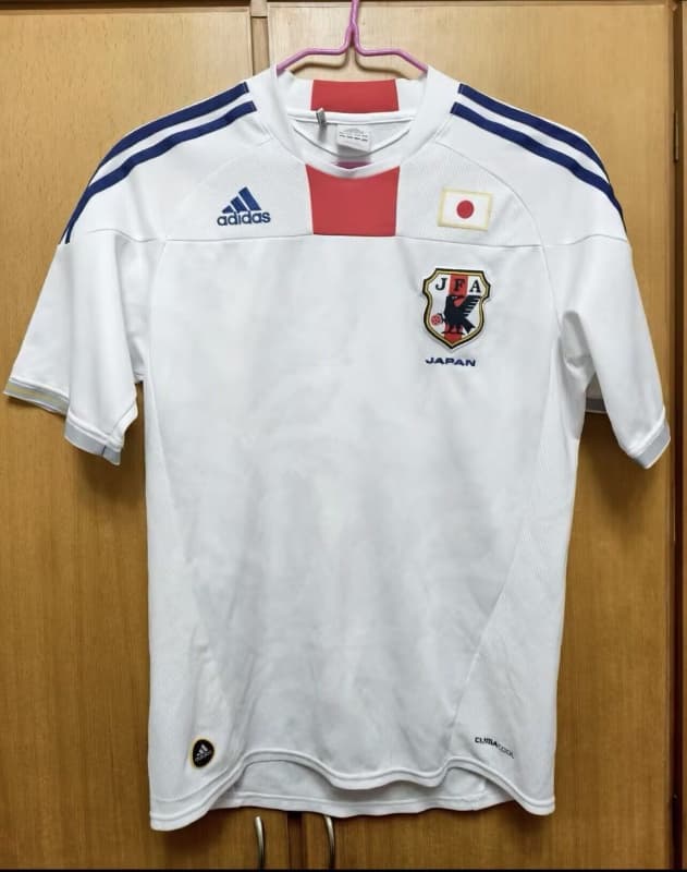 Thailand Quality(AAA) 2010 Japan Away Retro Soccer Jersey Thailand Quality(AAA) 2010 Japan Away Retro Soccer Jersey