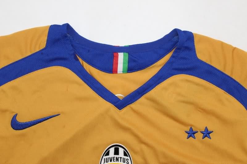 Thailand Quality(AAA) 2005/06 Juventus Away Retro Soccer Jersey