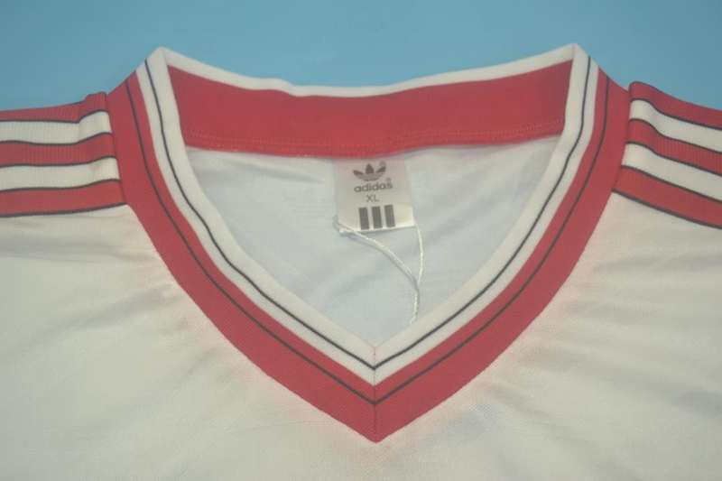 Thailand Quality(AAA) 1986/88 Manchester United Away Retro Soccer Jersey