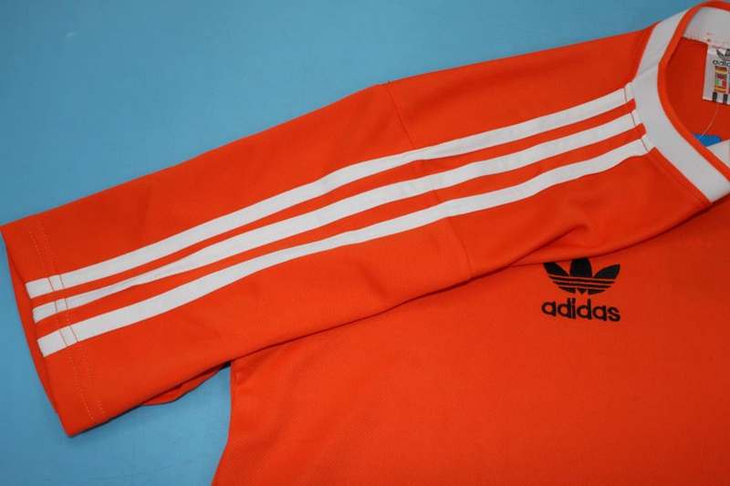 Thailand Quality(AAA) 1986 Netherlands Home Retro Soccer Jersey