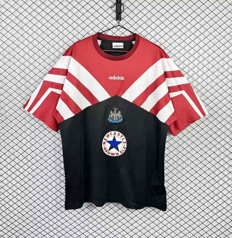 Thailand Quality(AAA) 1995/96 Newcastle United Training Retro Soccer Jersey Thailand Quality(AAA) 1995/96 Newcastle United Training Retro Soccer Jersey