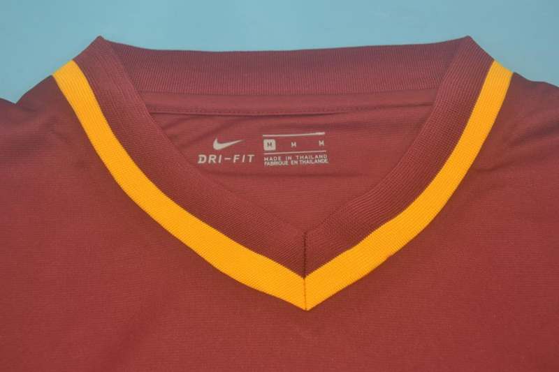 Thailand Quality(AAA) 2000 Portugal Home Retro Soccer Jersey