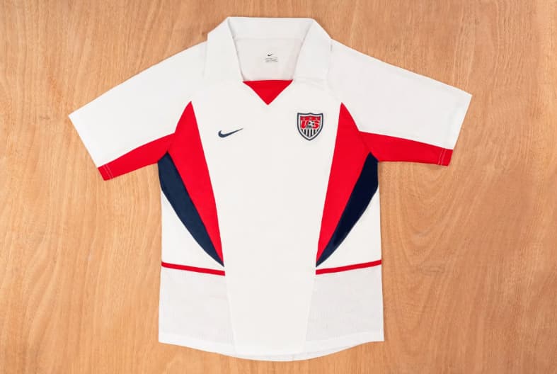 Thailand Quality(AAA) 2002 USA Home Retro Soccer Jersey Thailand Quality(AAA) 2002 USA Home Retro Soccer Jersey